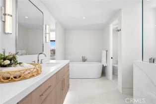 Single Family Residence, 20 Balboa Coves, Newport Beach, CA 92663 - 39