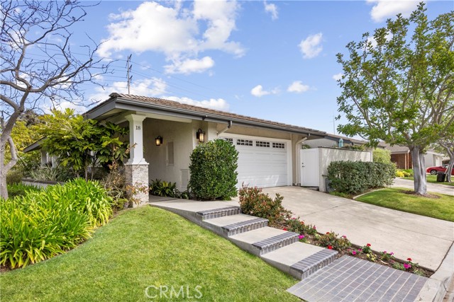 Single Family Residence, 18 Jetty dr, Corona Del Mar, CA 92625 - 1