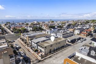 Residential Income, 213 41st st, Newport Beach, CA 92663 - 4