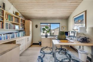 Single Family Residence, 203 Via Ravenna, Newport Beach, CA 92663 - 24