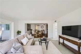 Single Family Residence, 17551 Griffith cir, Huntington Beach, CA 92649 - 10