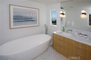 Single Family Residence, 1944 Ocean way, Laguna Beach, CA 92651 - 18