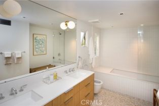 Single Family Residence, 1944 Ocean way, Laguna Beach, CA 92651 - 36