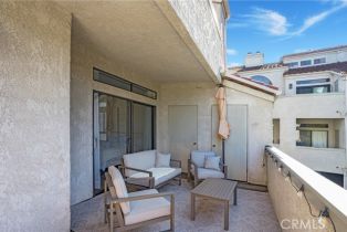 Condominium, 17191 Corbina ln, Huntington Beach, CA 92649 - 9