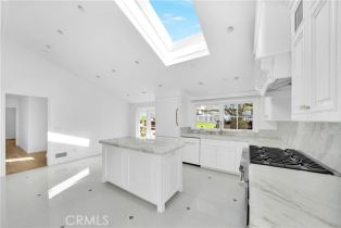 Single Family Residence, 8 Vista De La Luna, Laguna Beach, CA 92651 - 15