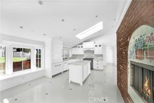 Single Family Residence, 8 Vista De La Luna, Laguna Beach, CA 92651 - 19