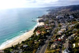 Single Family Residence, 8 Vista De La Luna, Laguna Beach, CA 92651 - 43