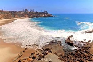 Single Family Residence, 8 Vista De La Luna, Laguna Beach, CA 92651 - 53