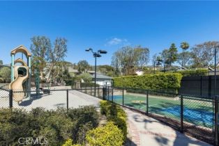 Single Family Residence, 8 Vista De La Luna, Laguna Beach, CA 92651 - 64