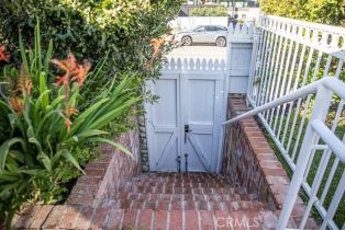 Single Family Residence, 1086 Glenneyre st, Laguna Beach, CA 92651 - 3