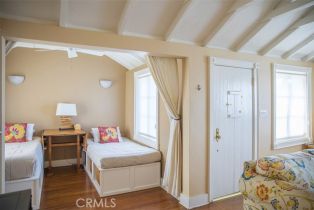 Single Family Residence, 1086 Glenneyre st, Laguna Beach, CA 92651 - 34