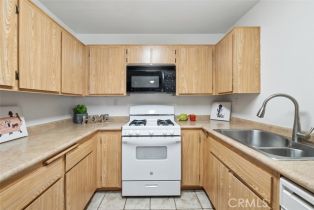 Condominium, 409 Utica ave, Huntington Beach, CA 92648 - 10