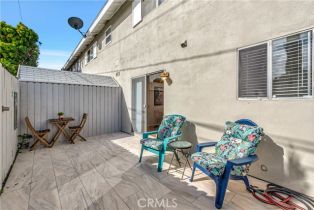 Condominium, 10236 Holburn dr, Huntington Beach, CA 92646 - 12