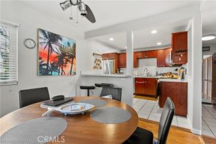 Condominium, 16865 Bluewater ln, Huntington Beach, CA 92649 - 5