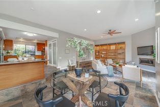 Condominium, 48 Arboles, Irvine, CA 92612 - 9