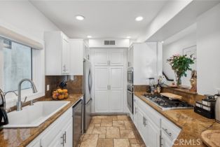 Condominium, 410 Goldenrod ave, Corona Del Mar, CA 92625 - 12