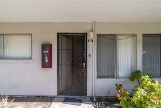 Condominium, 5530 Ackerfield ave, Long Beach, CA 90805 - 2