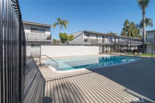 Condominium, 5530 Ackerfield ave, Long Beach, CA 90805 - 9