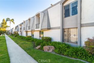 Condominium, 5530 Ackerfield AVE, Long Beach, CA  Long Beach, CA 90805