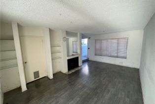 Condominium, 16816 Redwing ln, Huntington Beach, CA 92649 - 4