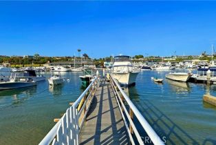 Single Family Residence, 209 Bay Front, Newport Beach, CA 92662 - 10