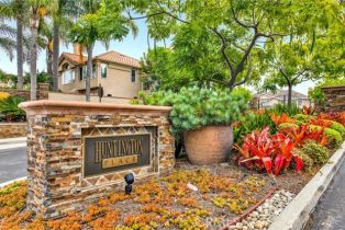 Single Family Residence, 9321 Shadwell st, Huntington Beach, CA 92646 - 40