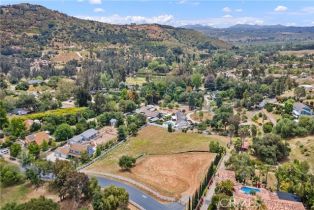 Land, 3331 Via Loma, Fallbrook, CA  Fallbrook, CA 92028