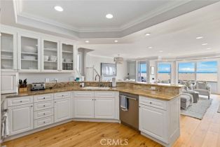 Single Family Residence, 506 Oceanfront, Newport Beach, CA 92661 - 12