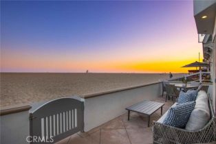 Single Family Residence, 506 Oceanfront, Newport Beach, CA 92661 - 8