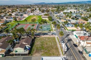 , 415 Bush st, Oceanside, CA 92058 - 5