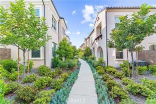 Condominium, 107 Sugarwood, Irvine, CA 92618 - 4