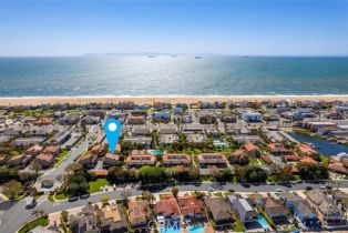 Condominium, 16915 Bluewater LN, Huntington Beach, CA  Huntington Beach, CA 92649