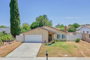 Single Family Residence, 2019 Newton dr, Corona, CA 92882 - 2