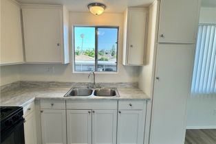 Apartment, 17542 Jefferson ln, Huntington Beach, CA 92647 - 6