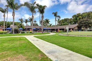 Condominium, 8566 Van Ness ct, Huntington Beach, CA 92646 - 4