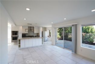 Single Family Residence, 32 Vista Firenze, Laguna Hills, CA 92653 - 9