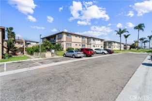 Residential Income, 17431 Koledo ln, Huntington Beach, CA 92647 - 6