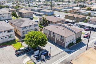 Residential Income, 17431 Koledo LN, Huntington Beach, CA  Huntington Beach, CA 92647