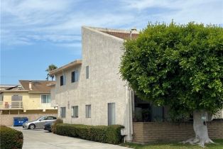 Residential Income, 16771 Green ln, Huntington Beach, CA 92649 - 4