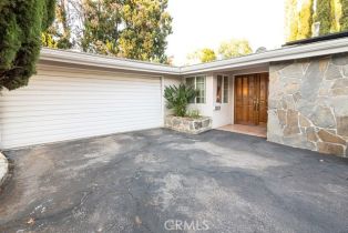 Single Family Residence, 20528 Miranda Place, Woodland Hills, CA 91367 - 2