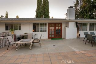 Single Family Residence, 20528 Miranda Place, Woodland Hills, CA 91367 - 34