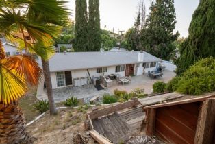 Single Family Residence, 20528 Miranda Place, Woodland Hills, CA 91367 - 41