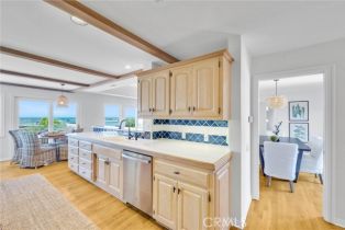 Single Family Residence, 2015 Tahuna, Corona Del Mar, CA 92625 - 14