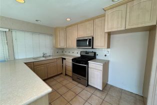 Single Family Residence, 2146 Burrell ave, Simi Valley, CA 93063 - 4