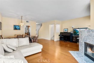 Condominium, 7371 Seabluff dr, Huntington Beach, CA 92648 - 4