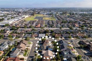 Single Family Residence, 16401 Serenade ln, Huntington Beach, CA 92647 - 34