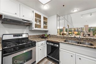 Condominium, 270 Cagney ln, Newport Beach, CA 92663 - 8