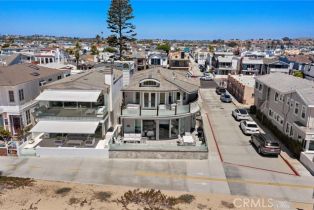 Single Family Residence, 126 East Oceanfront, Newport Beach, CA 92661 - 2