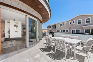 Single Family Residence, 126 East Oceanfront, Newport Beach, CA 92661 - 21