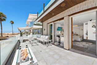 Single Family Residence, 126 East Oceanfront, Newport Beach, CA 92661 - 24